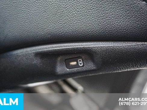 Used 2025 Kia Sportage X-Line AWD/4WD image 31