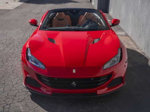 Used 2023 Ferrari Portofino M image 8