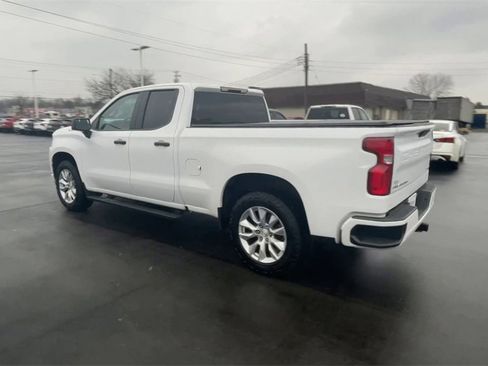 Used 2019 Chevrolet Silverado 1500 Custom w/ Custom Value Package image 6