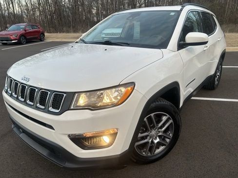 Used 2020 Jeep Compass Latitude image 12