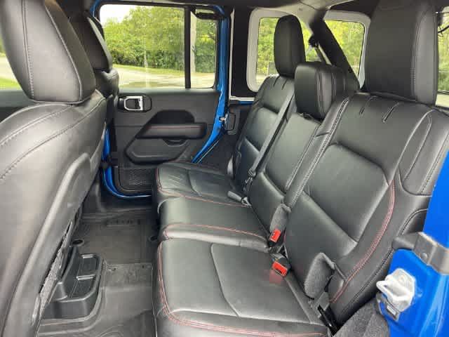 Used 2023 Jeep Wrangler Unlimited Rubicon w/ LED Lighting Group AWD/4WD image 16