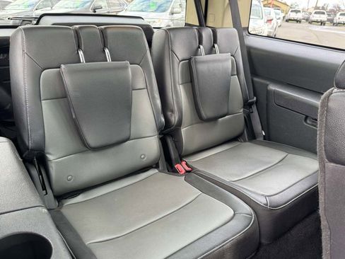 Used 2013 Ford Flex SEL image 16