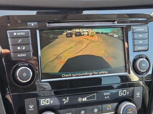 Used 2019 Nissan Rogue SV AWD/4WD image 29