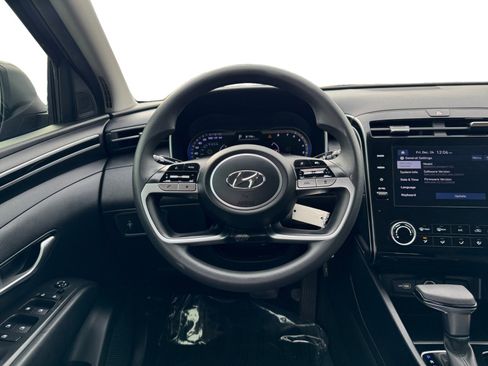Used 2023 Hyundai Tucson SE image 12
