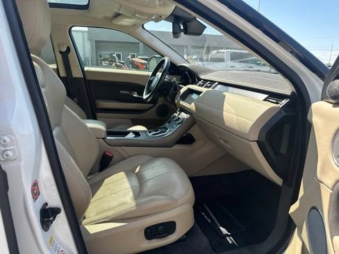 Used 2018 Land Rover Range Rover Evoque SE Premium AWD/4WD image 8