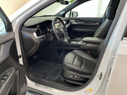 Used 2024 Cadillac XT6 Premium Luxury w/ LPO, Floor Liner Package image 12