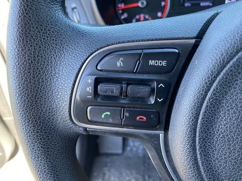 Used 2018 Kia Optima LX w/ 17" Alloy Wheels Package FWD image 26