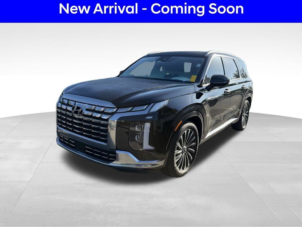 Used 2023 Hyundai Palisade Calligraphy w/ Cargo Package FWD image 2