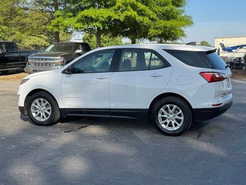 Used 2019 Chevrolet Equinox LS image 5