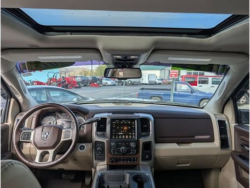 Used 2017 RAM 2500 Laramie image 6