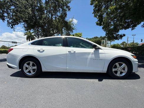 Used 2023 Chevrolet Malibu LS FWD image 5