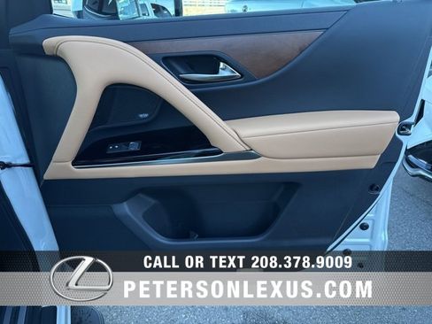 New 2026 Lexus LX 600 4WD w/ Luxury Package image 10