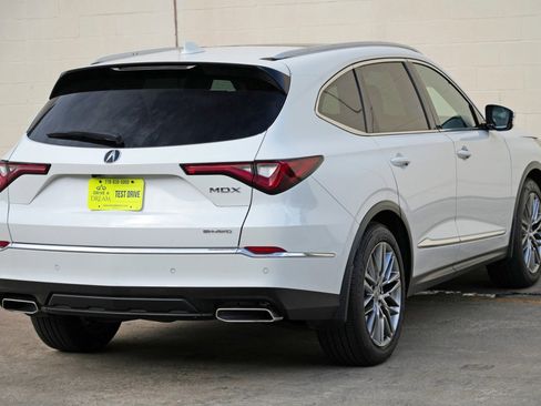 Used 2023 Acura MDX SH-AWD w/ Advance Package image 57