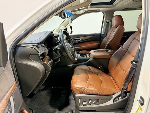 Used 2016 Cadillac Escalade ESV Premium image 26