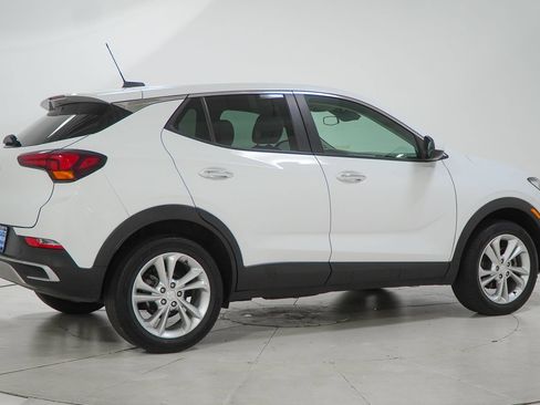 Used 2021 Buick Encore GX Preferred w/ Cold Weather Comfort Package AWD/4WD image 11