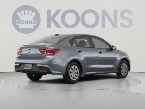 Used 2019 Kia Rio S FWD image 4
