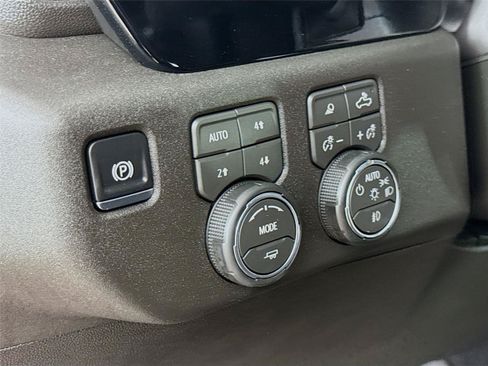 Used 2026 Chevrolet Silverado 1500 LTZ w/ LTZ Premium Package AWD/4WD image 12