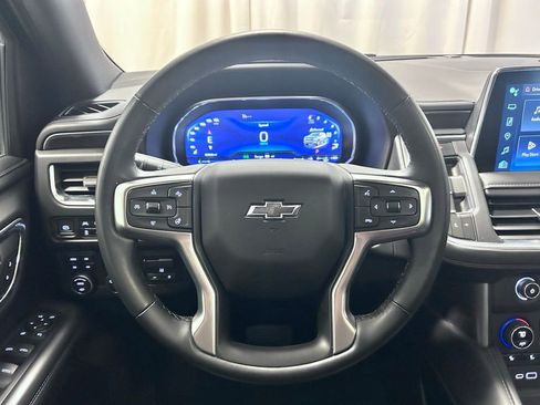 Used 2023 Chevrolet Suburban Z71 w/ Off-Road Capability Package image 9