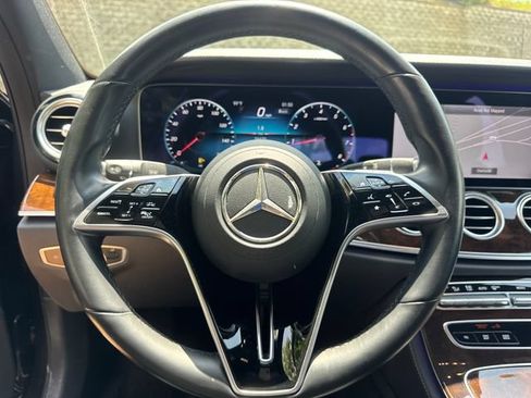 Used 2021 Mercedes-Benz E 350 4MATIC Sedan w/ Premium Package image 19