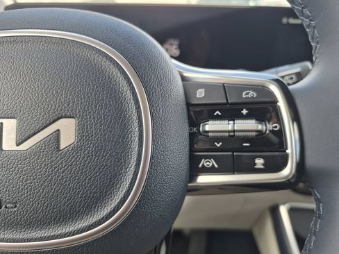 New 2026 Kia Carnival EX FWD image 19