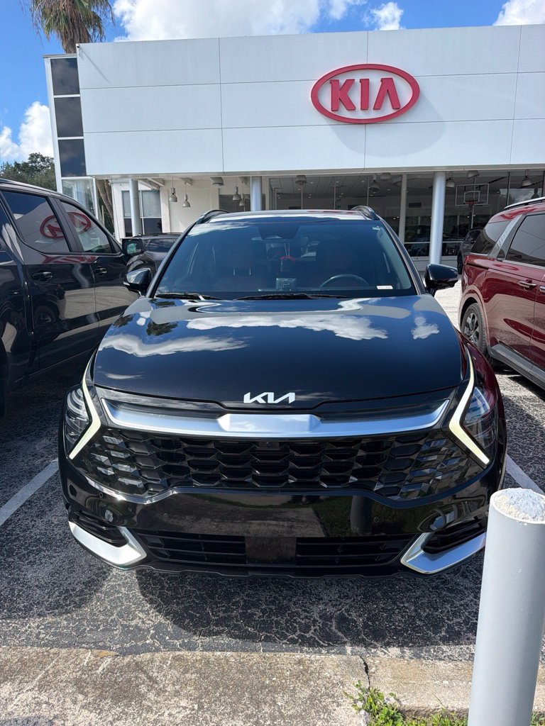 Certified 2025 Kia Sportage SX FWD image 2