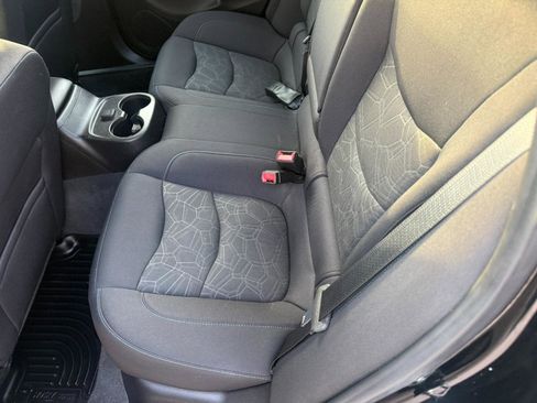 Used 2018 Chevrolet Volt LT w/ Comfort Package image 17