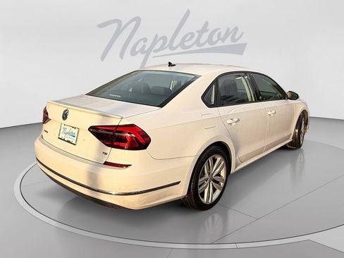 Used 2019 Volkswagen Passat 2.0T Wolfsburg FWD image 6