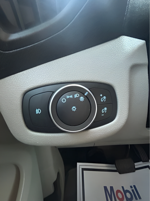 Used 2019 Ford Transit Connect XLT FWD image 24