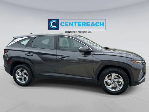 Used 2023 Hyundai Tucson SE AWD/4WD image 4