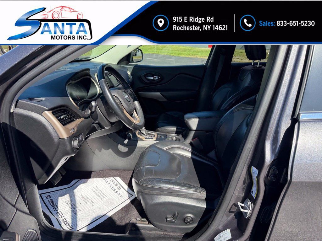 Used 2017 Jeep Cherokee Latitude w/ True North Edition AWD/4WD image 6