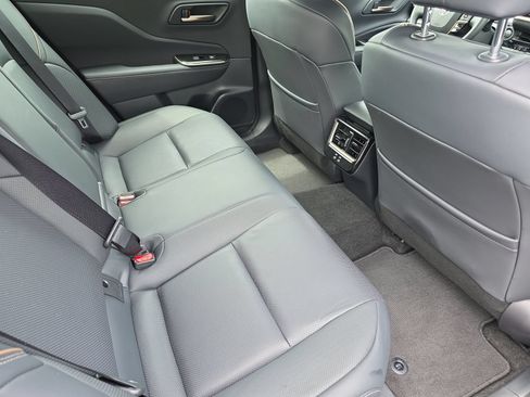 Used 2026 Toyota Crown AWD/4WD image 11