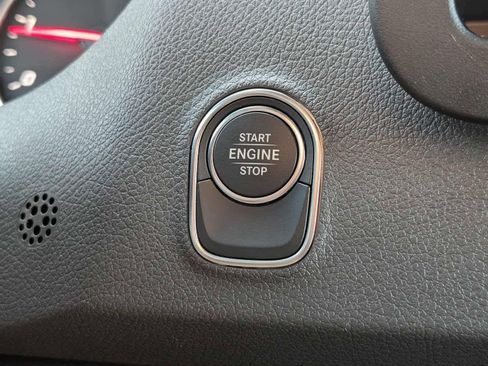 Used 2025 Mercedes-Benz Sprinter 2500 image 36