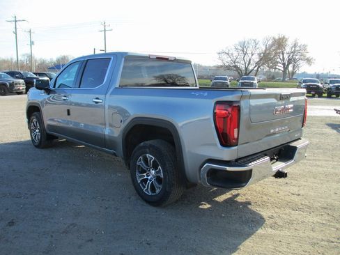 New 2026 GMC Sierra 1500 SLT w/ SLT Convenience Package image 7