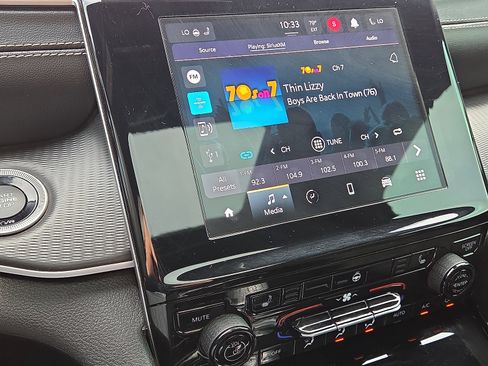 Used 2023 Jeep Grand Cherokee L Laredo image 14