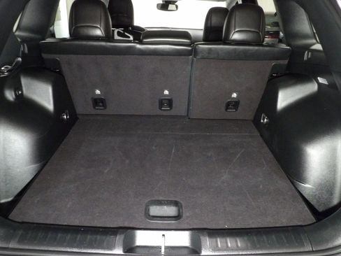 Used 2023 Jeep Cherokee Altitude Lux image 6