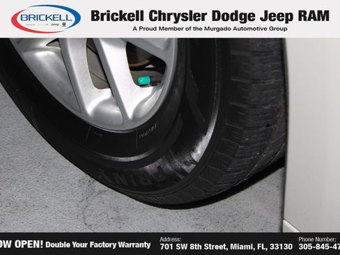 Used 2020 Chrysler Pacifica Touring w/ Advanced Safetytec Group FWD image 41