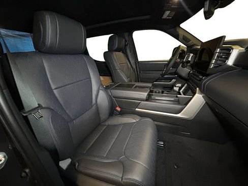New 2026 Toyota Tundra Platinum AWD/4WD image 15