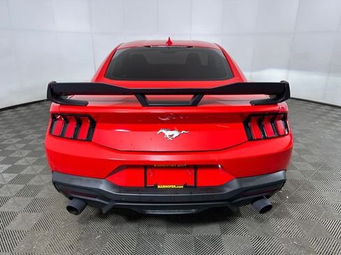 Used 2024 Ford Mustang Coupe RWD image 4