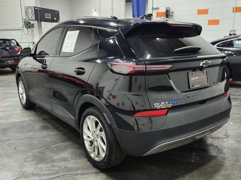 Used 2023 Chevrolet Bolt EUV LT w/ Driver Confidence Package image 13