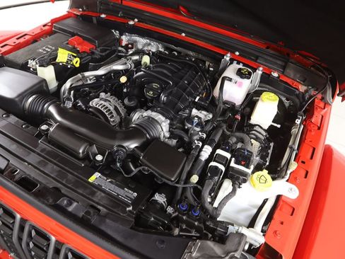 Used 2025 Jeep Gladiator Mojave image 19