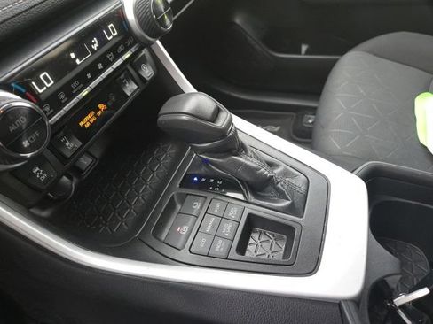 Used 2020 Toyota RAV4 XLE w/ Convenience Package AWD/4WD image 25