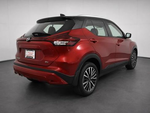 Certified 2024 Nissan Kicks SV FWD image 4