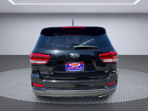 Used 2019 Kia Sorento S AWD/4WD image 4