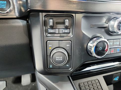 New 2026 Ford F250 Lariat w/ Chrome Package image 27