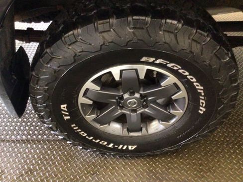 Used 2016 Nissan Frontier PRO-4X w/ Pro-4x Luxury Package AWD/4WD image 32