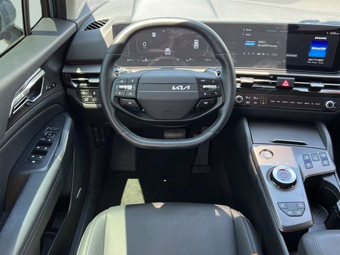 Certified 2026 Kia Sportage SX Prestige AWD/4WD image 15