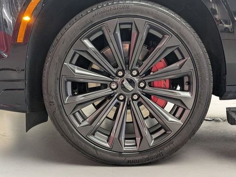 Certified 2025 Cadillac Escalade V w/ LPO, Floor Liner Package image 30