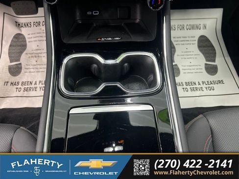 Used 2025 Chevrolet Traverse Z71 w/ Enhanced Driving Package AWD/4WD image 33