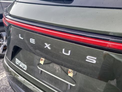 Used 2024 Lexus NX 250 FWD w/ Cold Area Package image 11