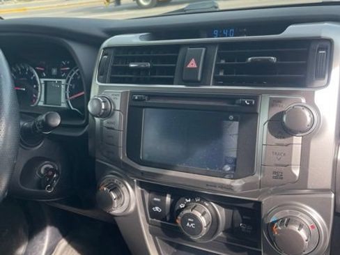 Used 2018 Toyota 4Runner SR5 Premium AWD/4WD image 6